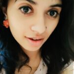 Harija Instagram – Naane thaanga maatean…ena maari inonu… Na . Close😂😂😂….

#machanmachan #love #emotional