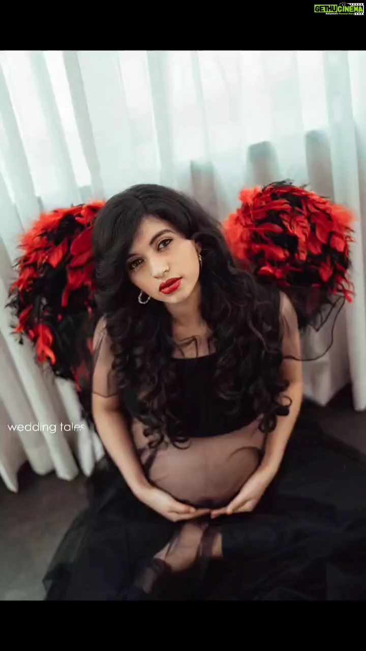 Harija - 82.4K Likes - Hahaha I know I'm late for this trend ... But I really wanted to share this🤩
Costume - @shyn_fascino my complete look credit goes to u and @shiny_mua makeover..... Love u shiny square.... .....
#harija #harijaofficial #baby #challenge