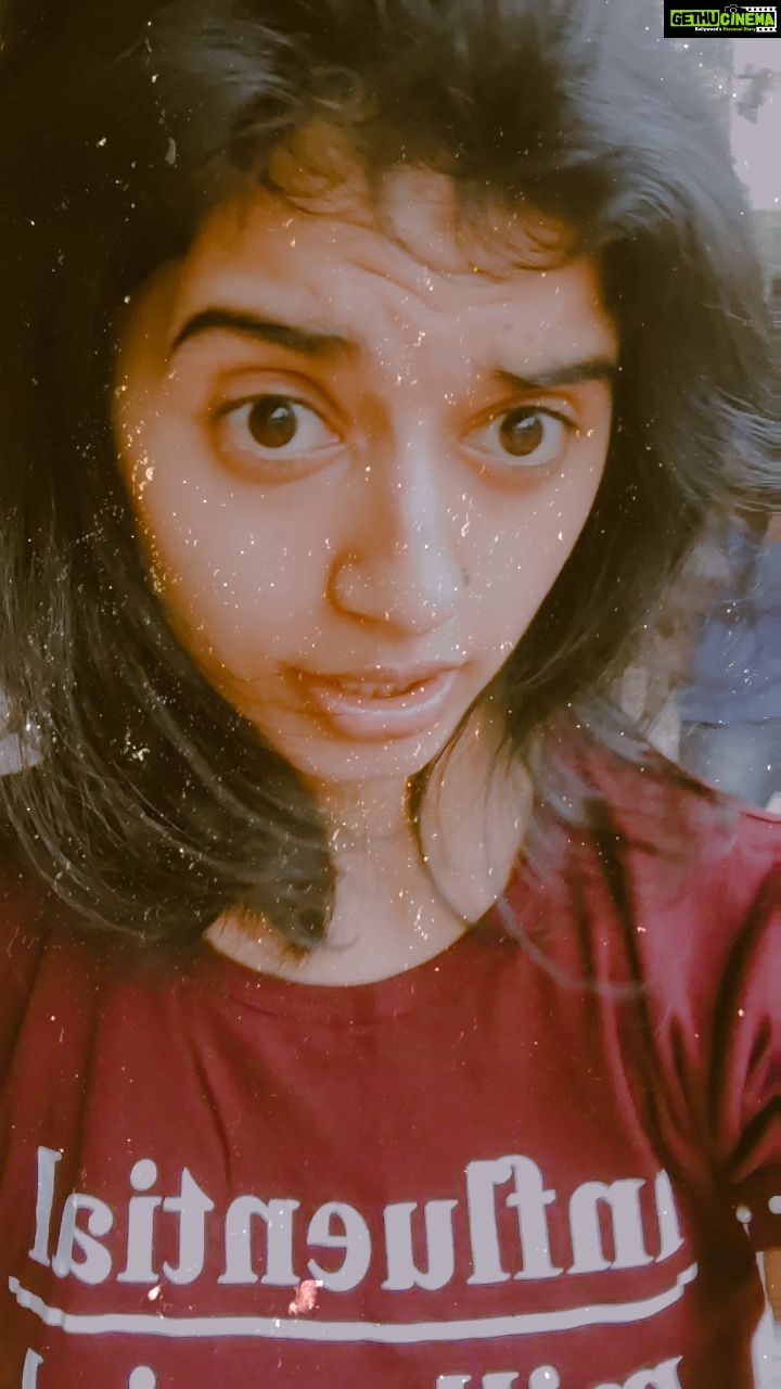 Harija Instagram - Let's go with the trend.... Naan thaan paithyam nu nenachean... Enkooda Iruka ellarum paithyam thaaanπ @amar_theinfinity_e @dhilky_ @_niresh__ ... When v forgot about promotions fr our web series.... And do all the non sense v could .....ππππ― Love u guys.....