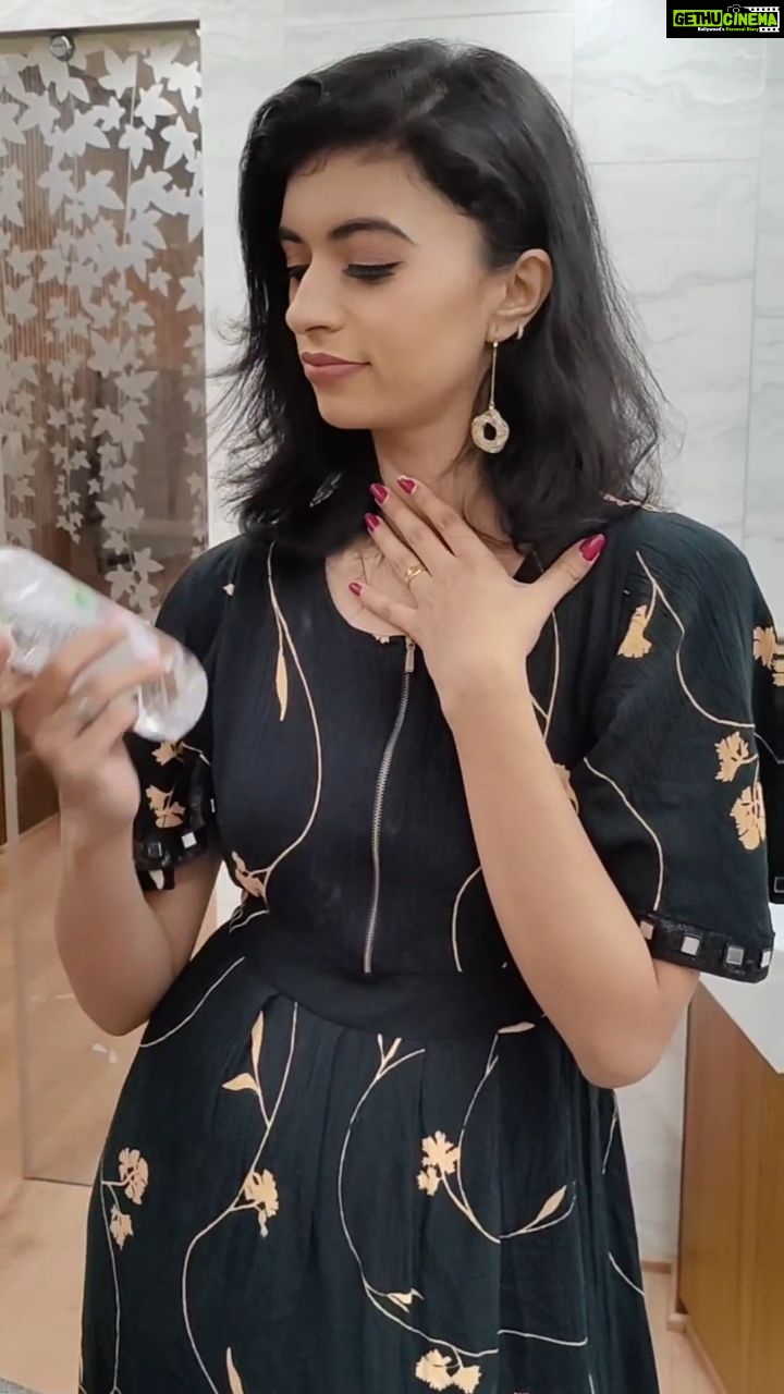Harija Instagram - #Ad This festive season, take your stubborn make up off with the Garnier micellar cleansing water and let your skin breathe π #AmazonGreatIndianFestival #AGIF #amazonfinds #getstyledwithamazon #endsales