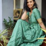 Harija Instagram - Crazy green.... In love with this beautiful dress .. from @vkfashion2018 .... It's festive time wr v gotta purchase the best ..... Costume - @vkfashion2018 they do have family combos Pc - @amar_theinfinity_e #harija #greendress