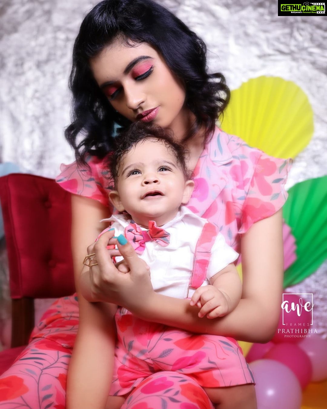 Harija Instagram - Couldn't stop Posting these amazing moments with our son .... Especially him yawning ..... Retro is Real CLARA A Picture painted bright with various colours of joy, delight, and euphoric experiences . Introducing our bud Avyagh To more love, laughter and happiness and of course, diaper changes :) Photography & Styling-@the_girl_with_the_cam_ visual - @khiranramesh MUAH - @sindhuja_srinivasann Costume Partner - @anveshanaclothing Jewellery Partner - @urbanitii Decor Partner - @prakriti_events Furniture - @magadale_furnitur_coimbatore
