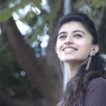 Harija Instagram - Check out this Trailer... you guys have always been ma back bone by supporting me and what I do... this Web Series coming soon.... with a Bang❤️😘 in Our YouTube channel @thiruvilaiyaadal THIRUVILAIYAADAL @amar_theinfinity_e @ashok_kumar_07 @_niresh__ @dev.abishek @dhilky_ @jaydenzayn #webseries #naapannaladaw #harija #new #love #forever