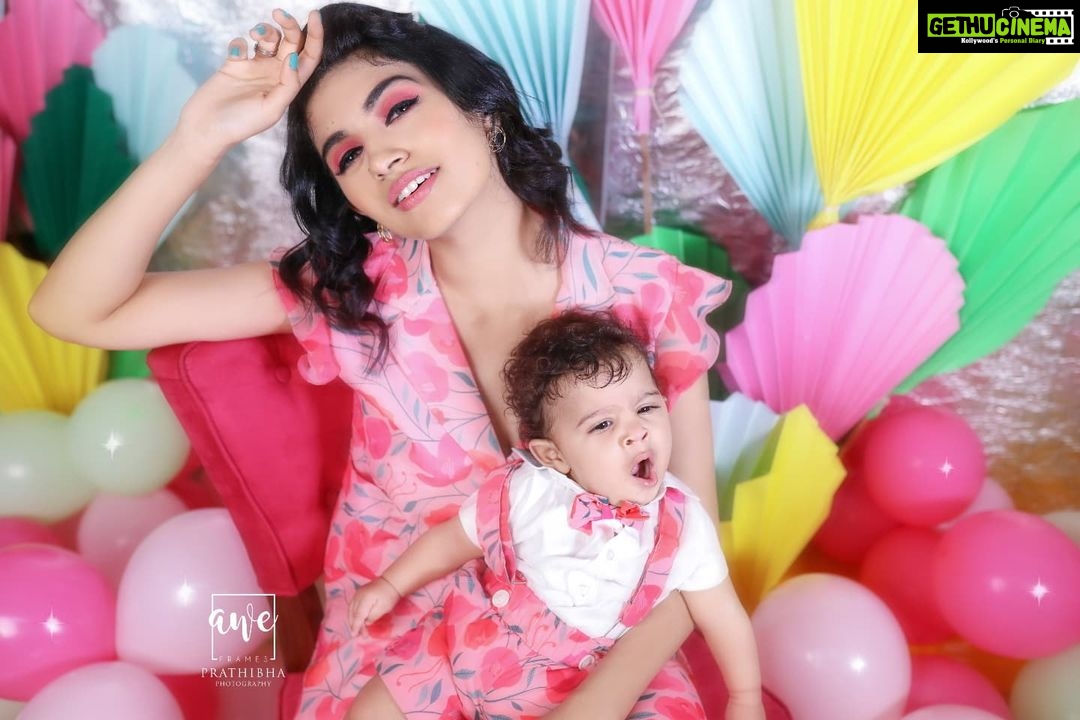 Harija Instagram - Couldn't stop Posting these amazing moments with our son .... Especially him yawning ..... Retro is Real CLARA A Picture painted bright with various colours of joy, delight, and euphoric experiences . Introducing our bud Avyagh To more love, laughter and happiness and of course, diaper changes :) Photography & Styling-@the_girl_with_the_cam_ visual - @khiranramesh MUAH - @sindhuja_srinivasann Costume Partner - @anveshanaclothing Jewellery Partner - @urbanitii Decor Partner - @prakriti_events Furniture - @magadale_furnitur_coimbatore