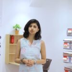 Harija Instagram - Quality sleep essentials such as mattresses play an important role in a good night’s sleep. And for my sleep space, I only trust India’s leading sleep solutions brand Duroflex. They have launched their first exclusive experience centre in Coimbatore where all the safety protocols are being followed and the staff is vaccinated. Visit to upgrade your sleep space. @duroflexworld #Ad #DuroflexCoimbatore #healthylifestyle #Sleepexperts #MadeinIndia #DoctorApproved