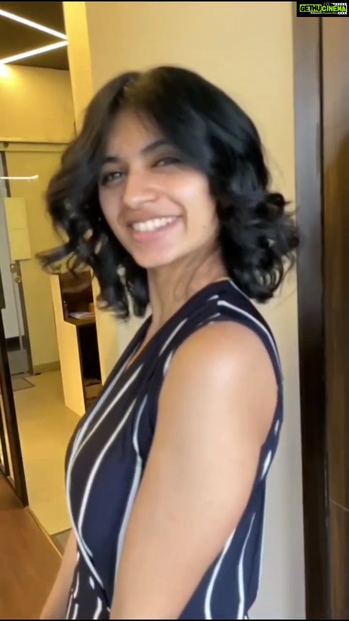 Harija - 107.3K Likes - New haircut... Watch my haircut vlog with some awesome tips👍
Donated ma hair to Cancer patients 🍁
I always wanted to donate.. but never had an opportunity .... Finally pregnancy helped 👍 ...
Haircut by - @mahesh.don.3388 loved it... U are an awesome stylist😎
Thank you for the video and song the selection 😎
@amar_theinfinity_e