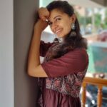 Harija Instagram - Monday post be like .. ❤️😛 Costume - @feeding_kurti_ thank u for this beautiful feeding dress ...very helpful 🍁 Pc - @ashok_kumar_07 nanbean photography 😁 #loveforbrown #harija
