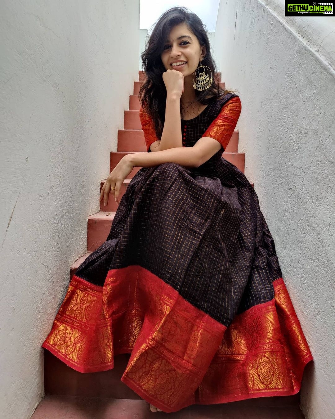 Harija - 77K Likes - Ellarukum Iniya Tamil Puthaandu NalVaazhthukal😍
And
hridayam niranja vishu ashamsakal😍
Costume - @tvisshi_boutique such a beautiful combo .... Check out their maternity wears too❤️
Pc - @amar_theinfinity_e
#harija #tamil #malayalam