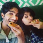 Harija Instagram – Every Sunday afternoon is an Epic Cheat Meal. What’s your favourite cheat meal? 
We had a blast at @bocspizza . Yes it’s a square pizza😍Quite literally. If we had eaten any more we would have burst. Their pizzas are compact and easy on the stomach. The Chocolate Table Dessert ‘Decadent’ was a delightful chocolatey experience. U guys have to try this place🙈🙈 

@amar_theinfinity_e
@arunzucca