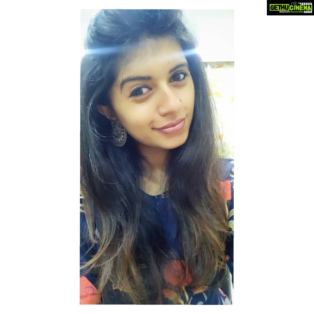Harija Instagram - I'm very bad at taking selfies... But still some how I tried to pull off one😂
