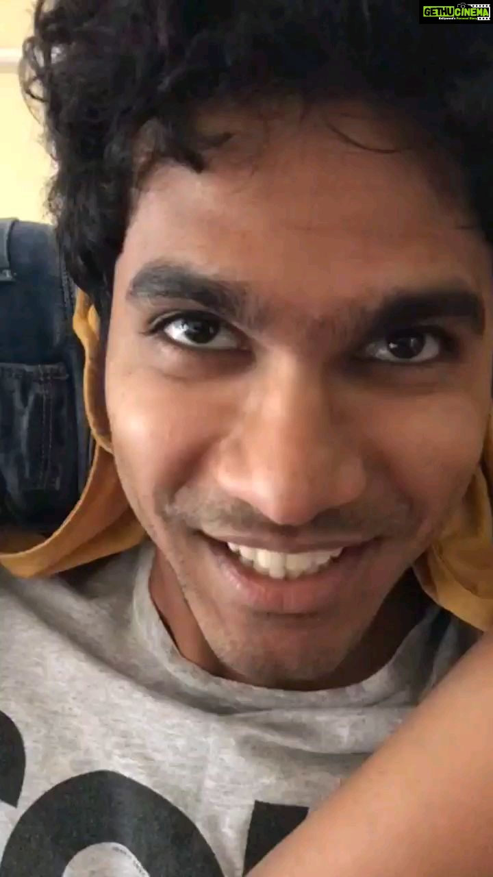 Harija Instagram - Every husband's dream is to some how RKO their wife but ... Paavam amar atleast tried to squat wit meπ₯΄ππππ@amar_theinfinity_e my superman The man behind the camera is my friend who is the reason behind all the non senseπ@ashok_kumar_07