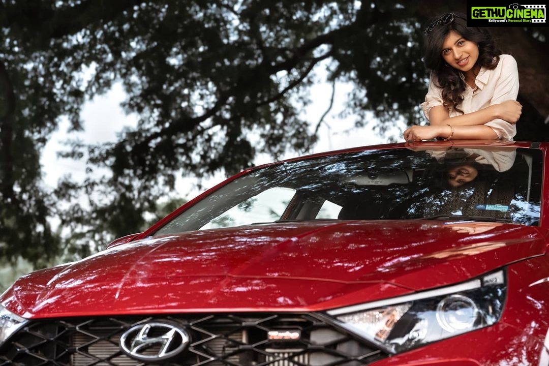 Harija Instagram - When spectacular looks meet sophisticated style and dynamic performance, you get the all- new i20, #Bornmagnetic. Enjoy this irresistible package of technology, convienence and comfort. It's hard to escape the attraction when you're born magnetic. #Allnewi20 #Hyundai. Link in bio to know more @hyundaiindia