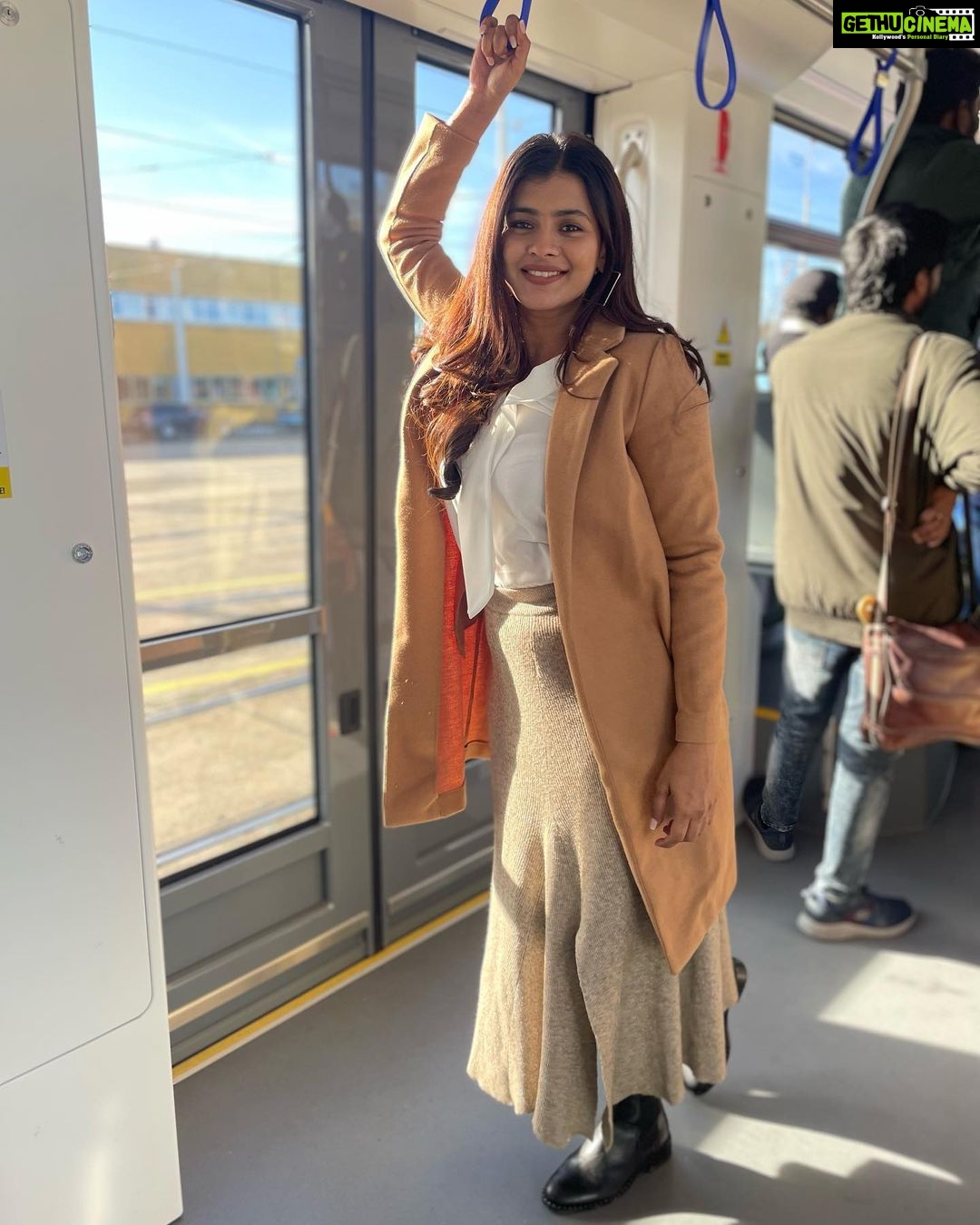 Hebah Patel Instagram - Catching trams! Not feelings! ( horrible caption) 🍂