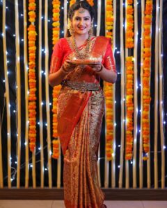 Himaja Instagram - 🪔 May this Diwali Light up New Dreams, Fresh Hopes, Undiscovered Avenues, Different Perspectives, Everything Bright & Beautiful, And Fill Your Days with Pleasant Surprises & Moments. Happy Diwali Friends ✨ 
VC @captainsaikiran 
Rangoli by @dheepiika_rangolis Makeup by @vivid_makeups 
Saree @chandanabrosclothing 
#diwali #nocrakers #diwalioutfit #deepawali #festival #festivalvibes