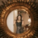 Hina Khan Instagram – Mirror mirror on the wall 🖤