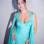 Hina Khan Instagram - She’s soul sexy, she shines different..