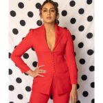 Huma Qureshi Instagram – Vibing in Monica Red 💃 film out November 11th on @netflix_in 
❤️ #MonicaOMyDarling 
Outfit @woolboxofficial 
Earrings @avior.jewels 
Heels @thecaistore 
Nails @itssoezi 
My team @nirikshapoojary_ @keyurisangoi 
📸 @devsphotographyofficial