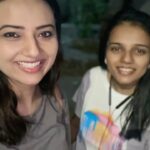 Isha Chawla Instagram – Beginning the birthday celebrations with Ganpati Darshan …. 
#ganpatibappamorya 
#birthdayweek #eshachawla