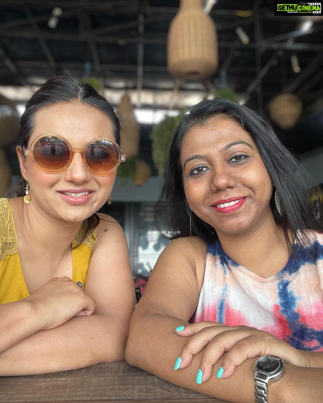 Isha Chawla - 11.8K Likes - Just a Casual weekday after noon with @ikeda.kayokai ♥️
.
.
.
#dosti #dostiyari #eshachawla #fromwhereweleft #gratitude #eternalbonds #nofilters #nofilter