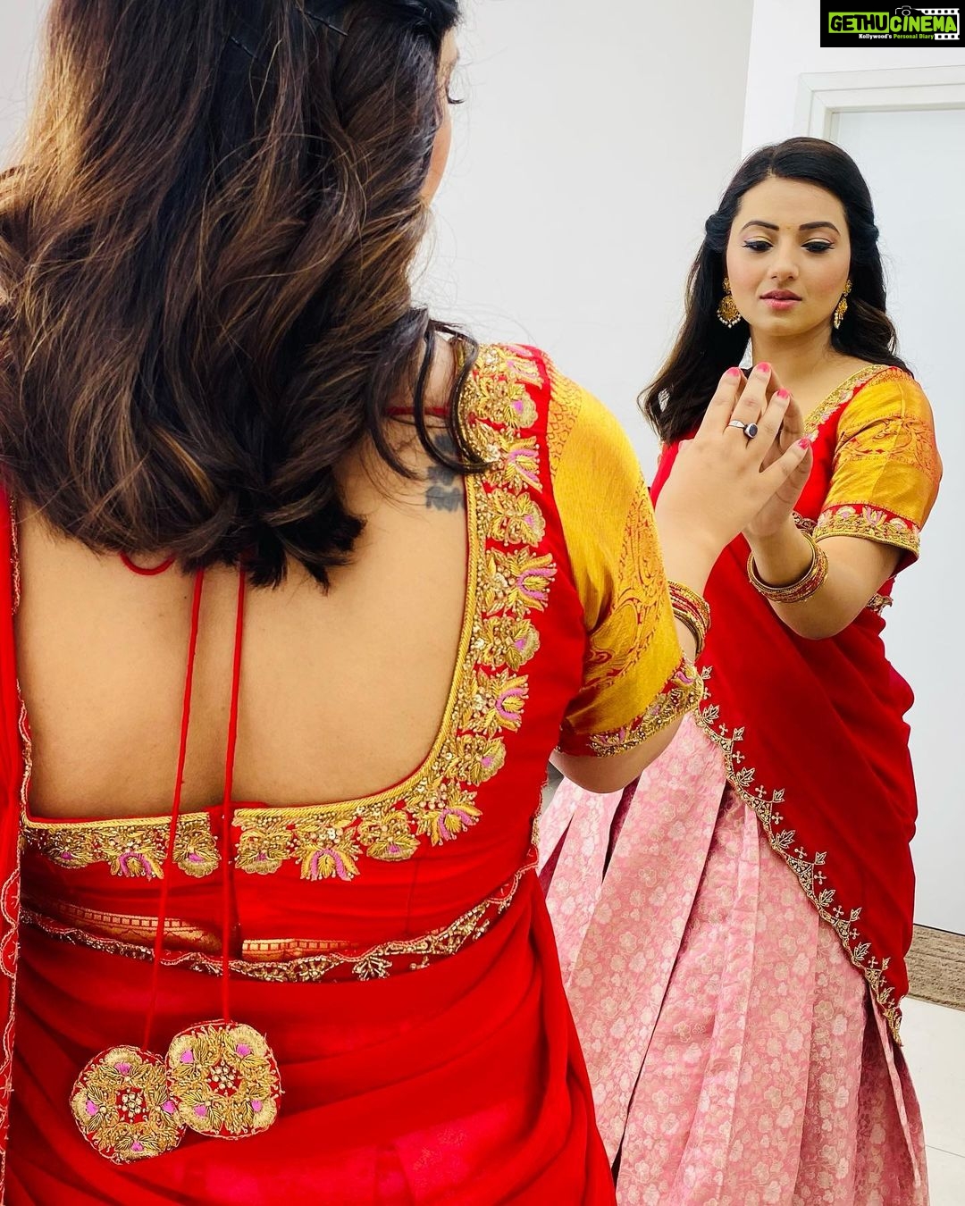 Isha Chawla - 11.1K Likes - Just an appreciation post for the beautiful costumes by this beautiful girl @prathyushareddy_official ♥️
.
.
.
#halfsaree #eshachawla #love #red #pyaar #ugadi #ugadispecial