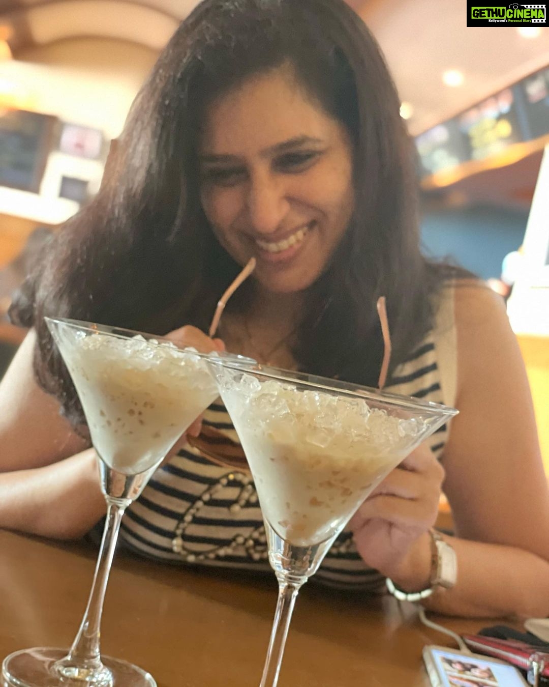 Isha Chawla Instagram - Happy birthday fellow Pisces. @priya_kohli stay your fantastic self …. always enjoying life to the fullest . #love #friendship