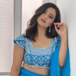 Isha Chawla Instagram – Mera waala blue 💙
.
Costume by – @prathyushareddy_official 

#eshachawla #tfi #tollywood #teluguactress #blue #mondayblues #ugadi #etv #indianwear #traditional #gratitude