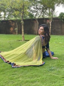 Isha Chawla Instagram - Happy Sankranti 
Happy Pongal 

.
.
.
#sankranti #eshachawla #teluguactress #pongal #festival #traditional #love #gratitude #halfsaree #indebtedtotheuniverse