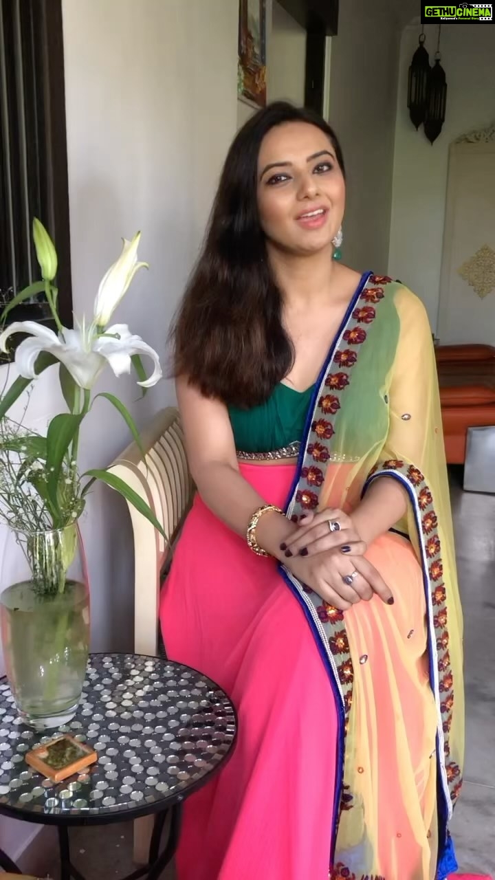 Isha Chawla Instagram - By bye 2021 …. You were good -bad in all ways …. N the good and bad thing is that I will never see you again , ♥️ . . #2021 #eshachawla #traditionalwear #byebye2021 #goodtimes #memories #2022