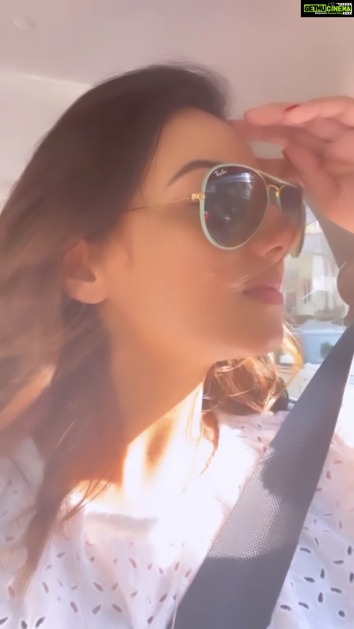 Isha Chawla Instagram - The trip that was . 🤍 . . . . #kalhonaho #eshachawla #reels #eshachawlareels #pune #mumbaipuneexpressway #roadtrip #maharashtra #drive