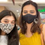 Isha Chawla Instagram - In a mall after what feels like 20 yrs …. Hence selfie to Banta hai . . . . #eshachawla #mahi #malltrip #smalljoys #smalljoysoflife #gratitude