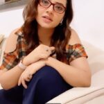 Isha Chawla Instagram - My relationship with Math problems .🙈 . . . #eshachawla #mahipendharkar #funnyreels #massinmahi #familyfun #tollywood #tollywoodactress