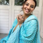 Isha Chawla Instagram - Happy Gurupurab …. . . . . #eshachawla #indianwear #blue #gurpurab #khalsa