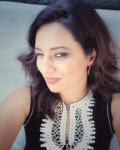 Isha Chawla Instagram - Looking at the upside 🖤

.
.
.
#eshacahwla #tollywood #teluguactress #lonavala #love #black #mausam #weather #winters #gameoftones #darktones #clouds #bythepool #poolside #vacation #holiday #family
