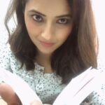 Isha Chawla Instagram – NOT WITHOUT MY JOURNAL . 
My book went missing for three days, so did my mind 🙈
Was dysfunctional without it , but finally found it sitting in its usual place this morning 🤭😀
.
.

#eshachawla #journal #journaling #journallife #routine #everydayhabbits #everydayeverywhere #habbitsforlife #goodhabbits #gratitude #gratitudejournal