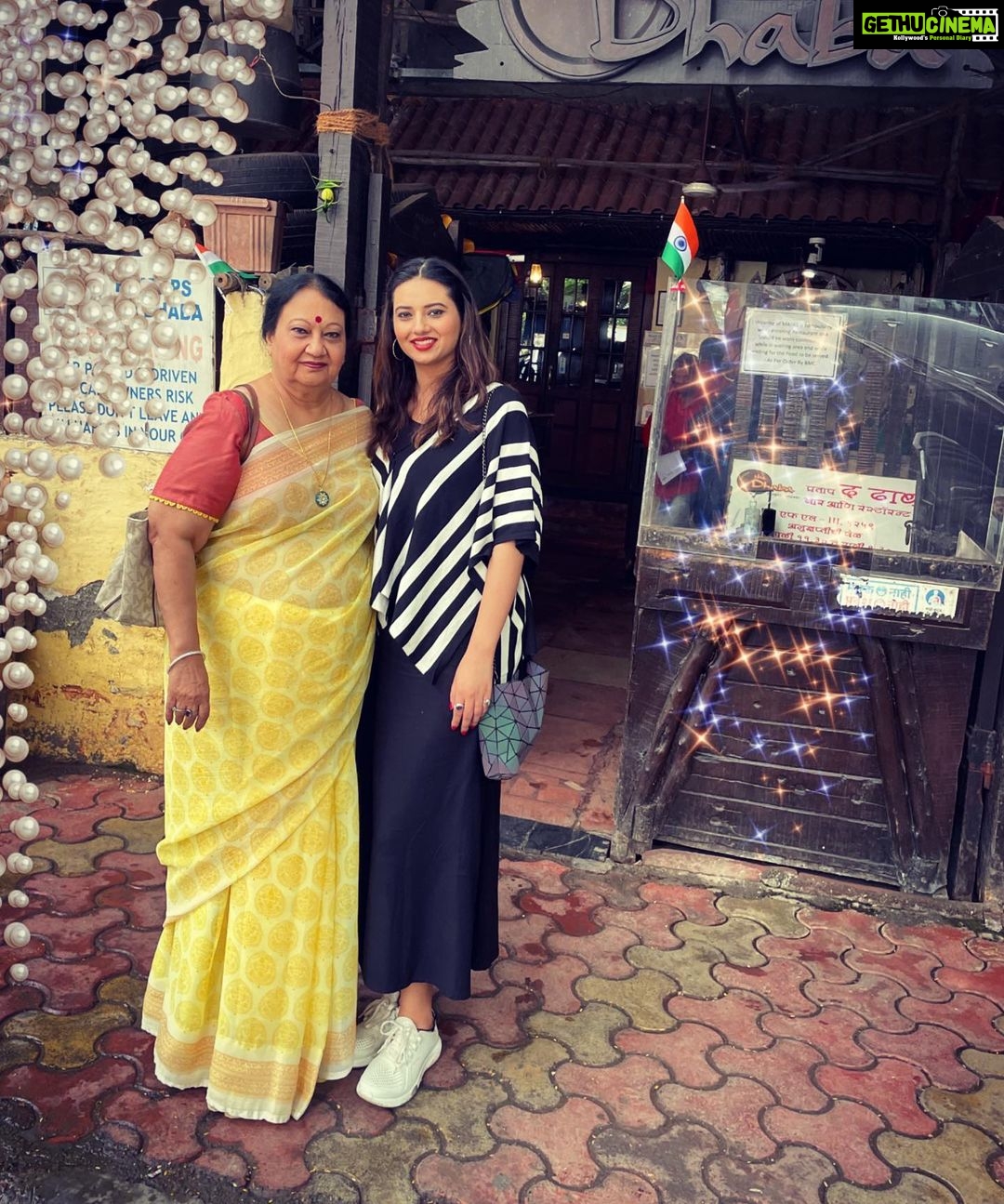 Isha Chawla Instagram - Happy Rakshabandhan to those who have fiercely protected me always ..❤️ . . . #maa #sisters #rakshabandhan #family #love