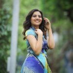 Isha Chawla Instagram - Inspired by the Dancing Peacock during monsoon . P.C - @karteeksivagouni Costume mera apna hai Make up bhi maine kiya hai … Aur baal mausam ne kharaab kiye . . . #monsoon #rains #eshachawla #tollywood #teluguactress #mumbairains #mausammausam #mausam #gratitude #love #blue #coloursofrain #rainbow