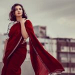 Isha Chawla Instagram - Happy Navratri . . Worshipping Maa shailaputri today . Colour of the day is red Happy Ugadi Happy gudi padva Happy Baisakhi Happy Ramadan #jaimatadi #prayers #pooja #navratri #chaitranavratri #red #shailaputri #devi #gratitude #ugadi #pongal #ramadanmubarak #gudipadwa #baisakhi