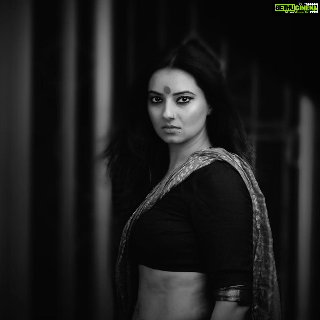 Isha Chawla - 11.8K Likes - Happy Mahashivratri 🔱
.
.
.
P.C - @karteeksivagouni
.
#shivratri #shiv #tridev #love #eternallove #om #gratitude #power #shakti #union