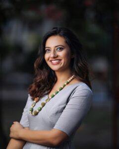 Isha Chawla Instagram - Hazaron khwahishen aisi ...
Ki har khwahish pe dum nikle ...🤍
. 
.
.
P.c @karteeksivagouni 
Jwellery- @jewellerybyavnigujral 

#eshachawla