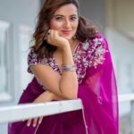 Isha Chawla Instagram - All of it 💖 . Costume @prathyushareddy_official 📸 - @ravi_cross_clickx . . #sdc #eshachawla #saree #naturallight #pink #tollywood