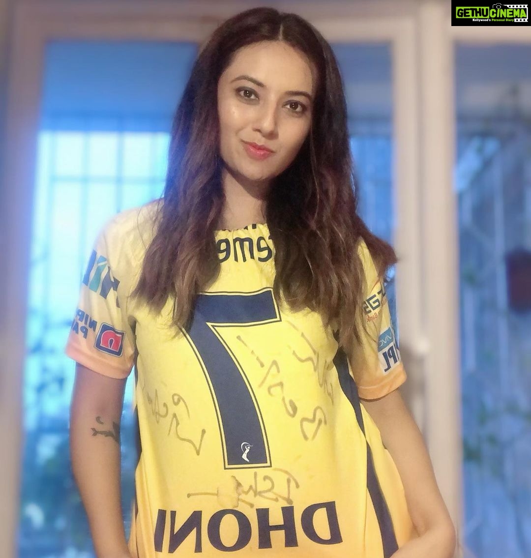 Isha Chawla - 11.7K Likes - Cause it’s @mahi7781 ‘s bday ... 💙💙💙💙
Dhoniiiiii
Dhoniiiiiiiiiii . ...
.
.
.
#fangirl #dhoni #hbddhoni #msdhoni #mahi #captaincool #love #india #cricket