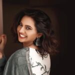 Isha Chawla Instagram - SMILE as a Cause not as an Effect . 💙 . . . P.C - @karteeksivagouni MOU - @cozytoglam Styled by - @rishita.madas . . . . #smile #eshachawla #saree #love #blue #gratitude #heart #causality