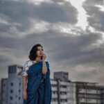 Isha Chawla Instagram - Toofan .👀🤔🧐 🙏 . . #cyclone #mumbai #mumvairains #blue #saree #ishachawla #toofan . . . . P.C - @karteeksivagouni MOU - @cozytoglam Styling - @rishita.madas