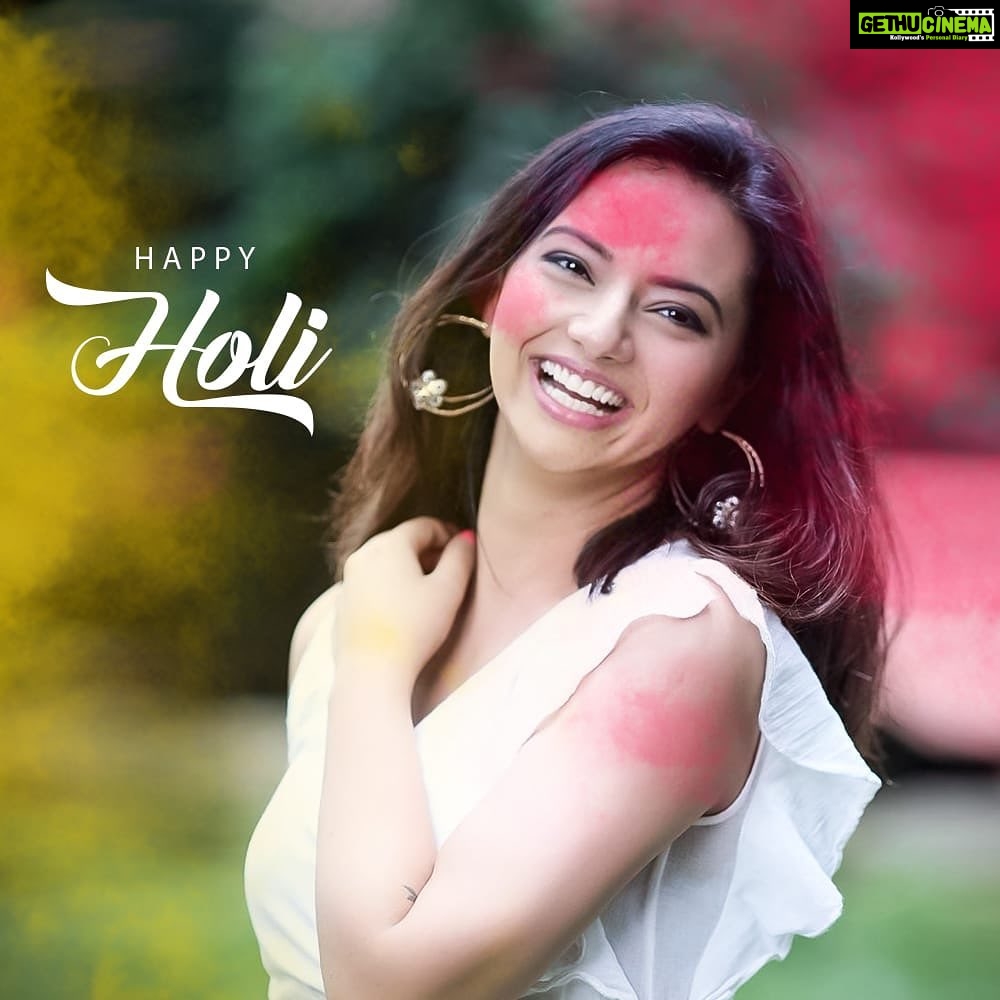 Isha Chawla Instagram - Wishing u all a very happy holi . May there be brightness colour n light in your life . Have a safe holi ❤️ #happy holi #love #happiness #