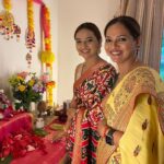 Isha Chawla Instagram - Ganpati Bappa Morya agale baras tu jaldi aa 🙏♥️ . . . . #eshachawla #familytime #ganpati #ganpatibappamorya #ganpati #festivalsofindia #familytime #indiantraditionalwear #gratitude #love #sareelove #saree 𝘽𝙤𝙨𝙩𝙤𝙣, 𝙈𝙖𝙨𝙨𝙖𝙘𝙝𝙪𝙨𝙚𝙩𝙩𝙨