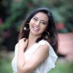 Isha Chawla Instagram - The Joy of being . Life itself is the biggest treasure of all . So smile 😊 cause you are alive ♥️. #love #life #smile #loveyourself #protectyourenergy #gratitude