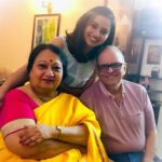 Isha Chawla Instagram - Wish u all a very happy 2020 . ❤️🧿❤️🧿❤️🧿❤️🧿❤️🧿❤️🧿❤️ #newyear #2020 #love #blessed
