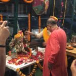 Isha Chawla Instagram - We had a joyful 11 day celebration , followed by an #ecovisarjan the idol was immersed in a bucket in our society compound . We all sang Aarti together before bidding goodbye to Bappa . No stampede.No pollution . No disturbance to the marine life . You can do the same next year . #ganpatibappamorya #pudhcyavarshimaatichyaa