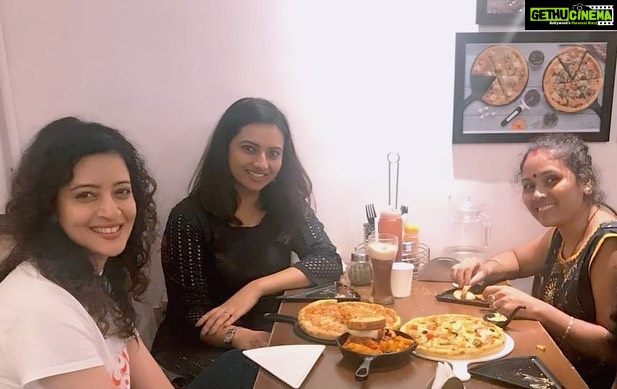 Isha Chawla Instagram - Celebrating Janmashtmi with our ever smiling always happy @cookshalu . May your happiness be eternal. #happyjanmashtami #happiness #bestcook #lifeisgood #lovemylife #smilingfaces #love #cook #gratitude