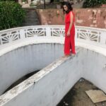 Isha Chawla Instagram – From the WELL .  Things that we do for love .  For the love of good photography.  @karteeksivagouni – Can u jump in the well . 
Me – sure anything for a good shot . .❤️❤️❤️ swipe left to see how i reached there . .
.
.
#photography #photoshoot #love #actorslife #lovemyjob #happiness #ishachawla #red #gratitude